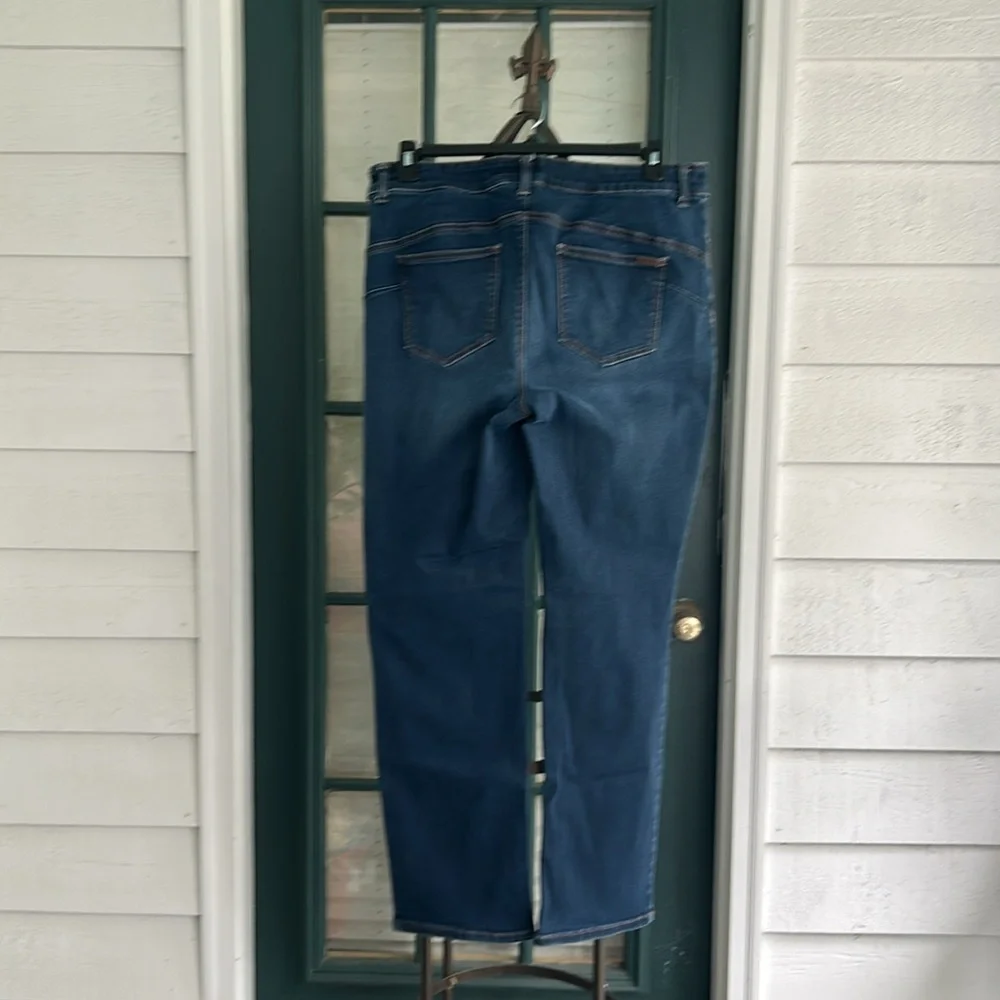 Chico's So Lifting So Slimming Collection Dark Straight Leg Jeans 14 (2.5 Short)